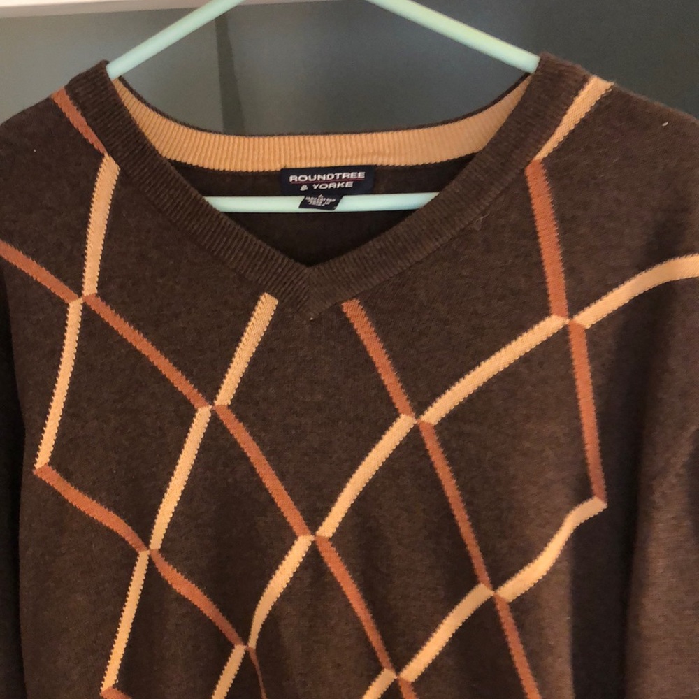 New Roundtree & Yorke Brown and Tan Argyle Sweater